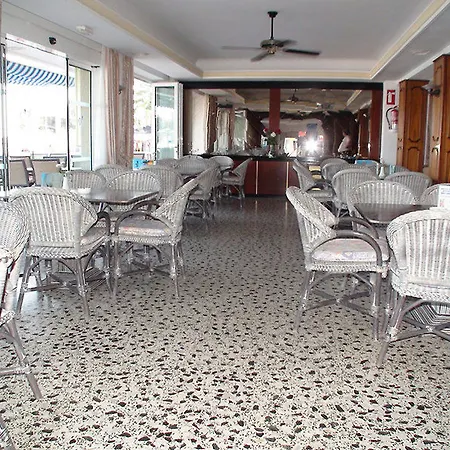 Voramar Hotel 3*